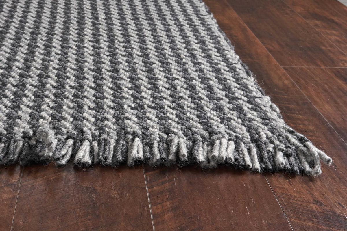 5'X8' Grey Hand Woven Houndstooth Indoor Area Rug