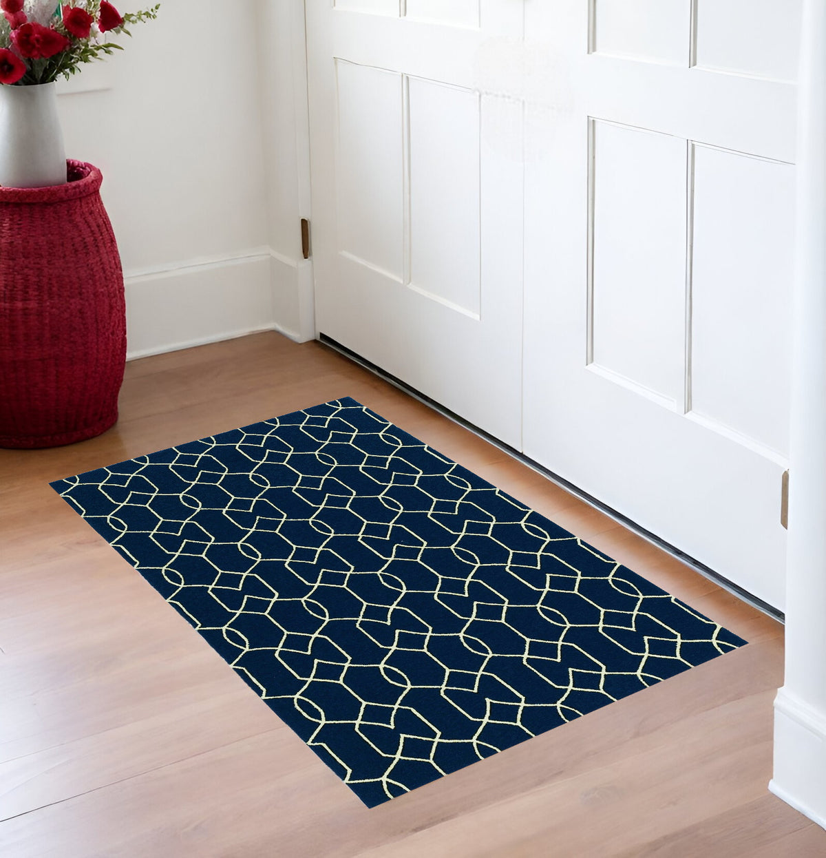 5' X 7' Navy Geometric Trellis Uv Treated Indoor Area Rug