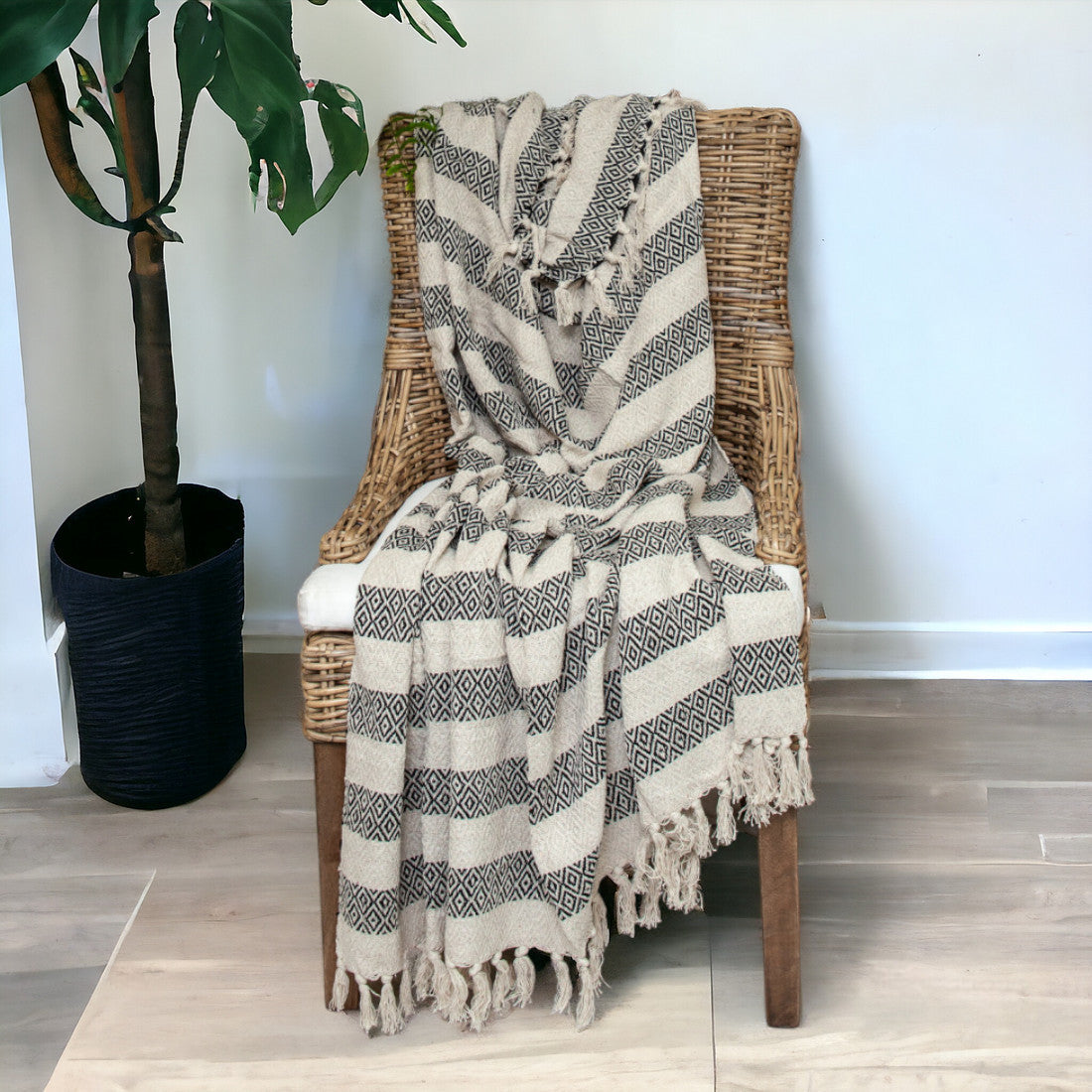 Black and Beige Diamond Weave Soft Cotton Handloom Throw